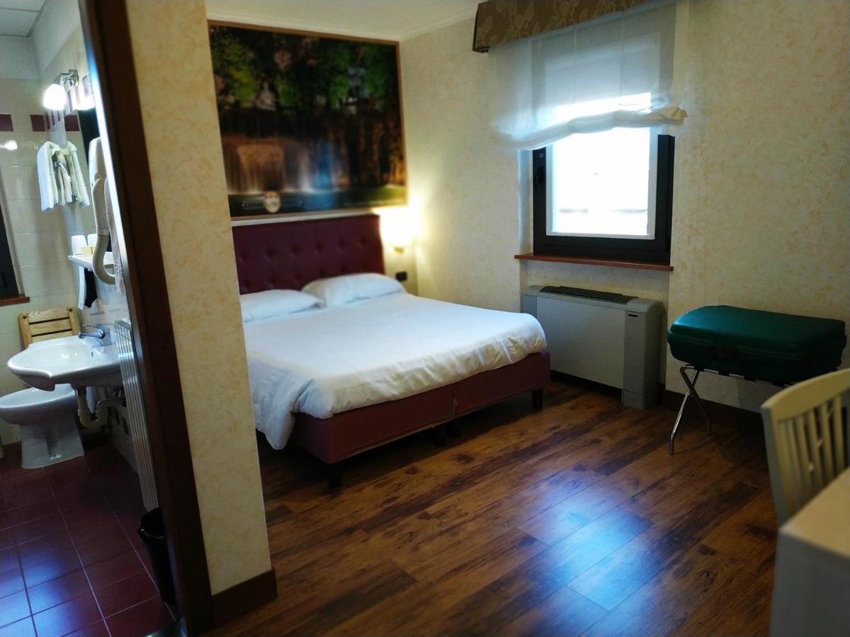 Hotel Aurora Wellness & Spa Тиволи Терме Екстериор снимка