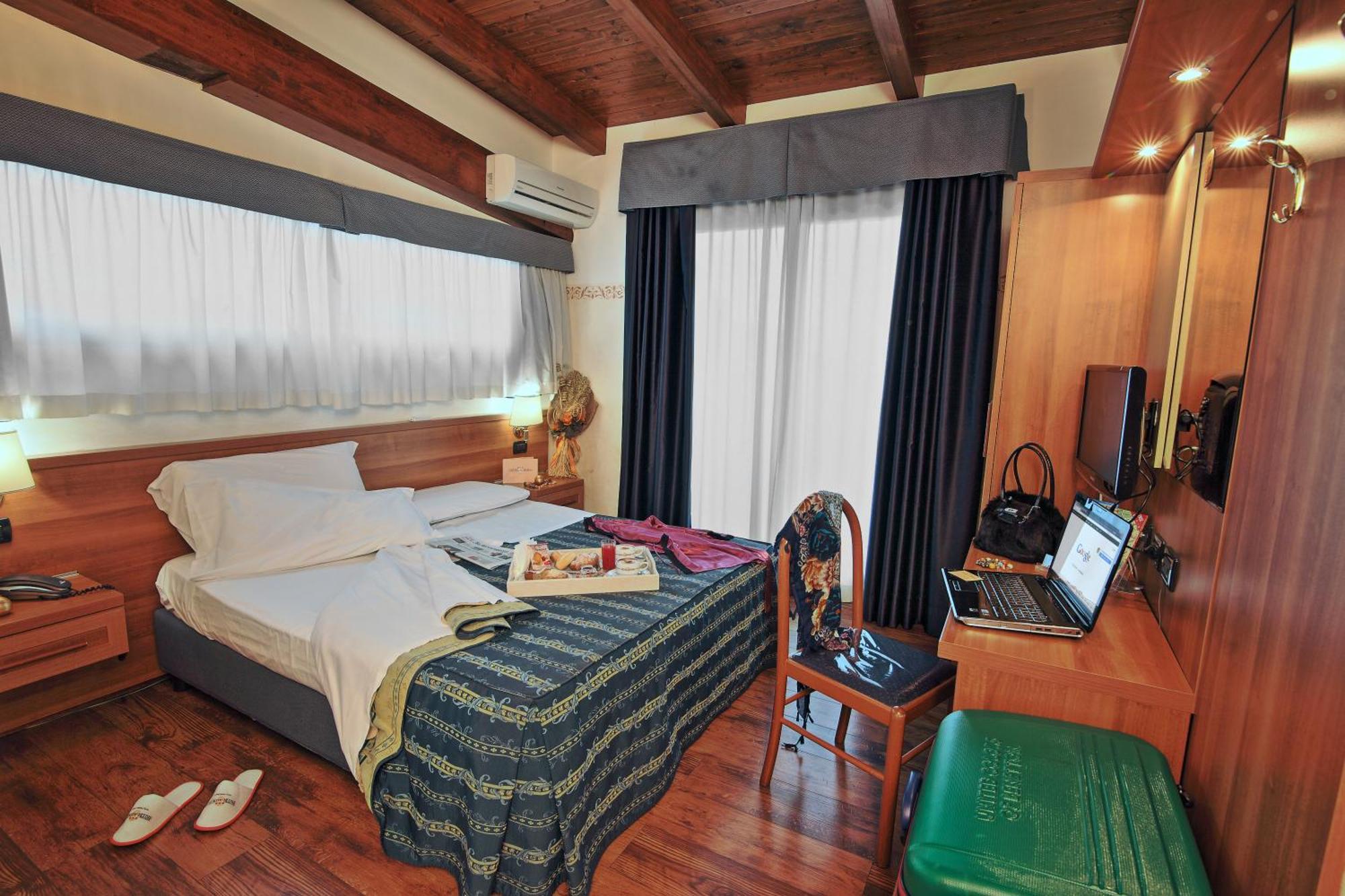 Hotel Aurora Wellness & Spa Тиволи Терме Екстериор снимка