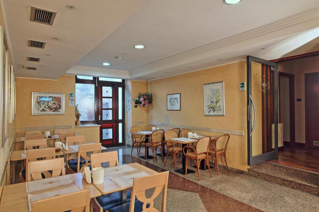 Hotel Aurora Wellness & Spa Тиволи Терме Екстериор снимка