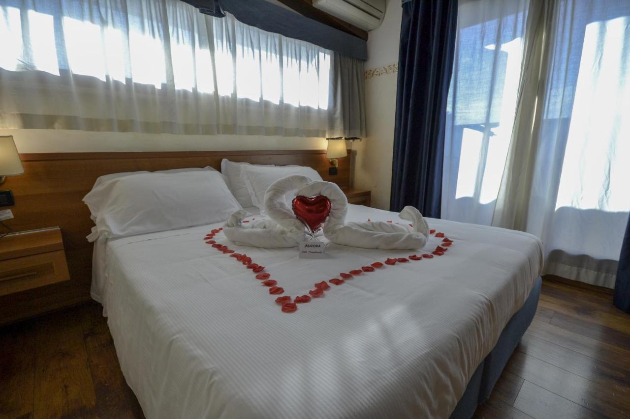 Hotel Aurora Wellness & Spa Тиволи Терме Екстериор снимка
